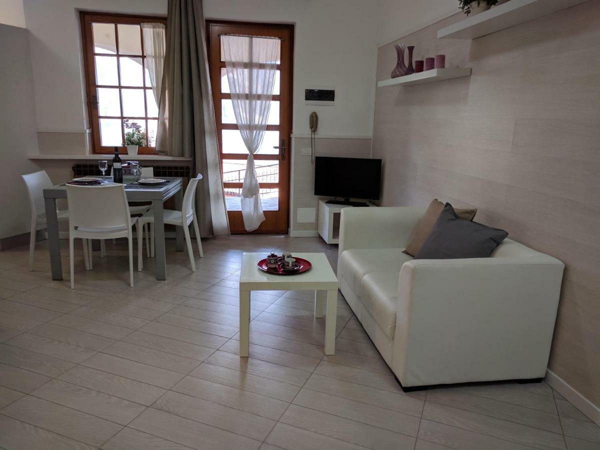 Gina'S Apartment ريفا ديل سولتو المظهر الخارجي الصورة